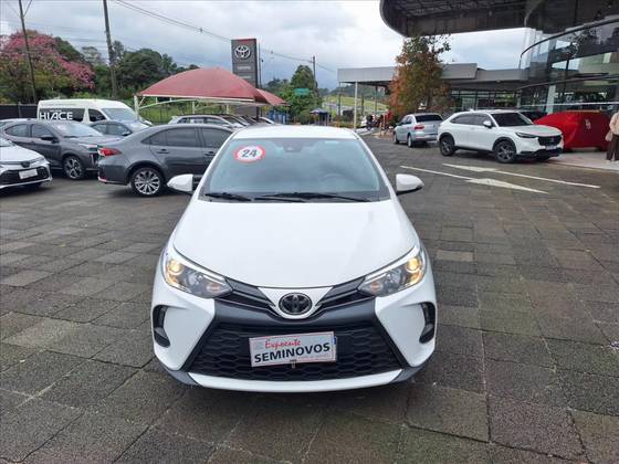 TOYOTA YARIS 1.5 16V FLEX SEDAN XS MULTIDRIVE TOYOTA YARIS 1.5 16V FLEX SEDAN XS MULTIDRIVE